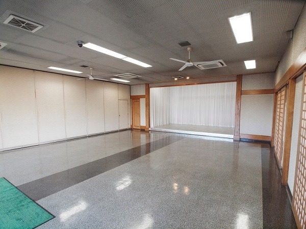 全龍寺 普門閣斎場 第一斎場 式場内風景①