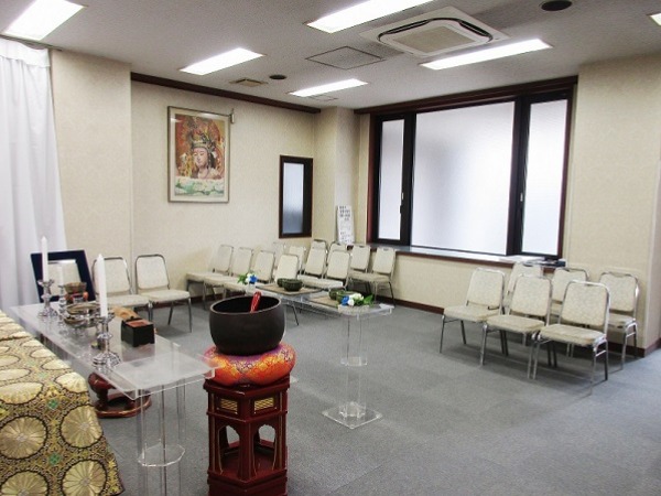 観音寺斎場 式場内風景②