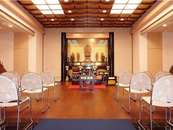 常在寺 釈迦殿 式場内風景①