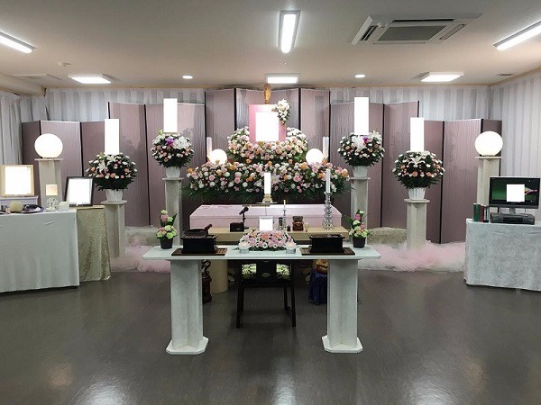 大泉橋戸会館 第一斎場 式場内風景①