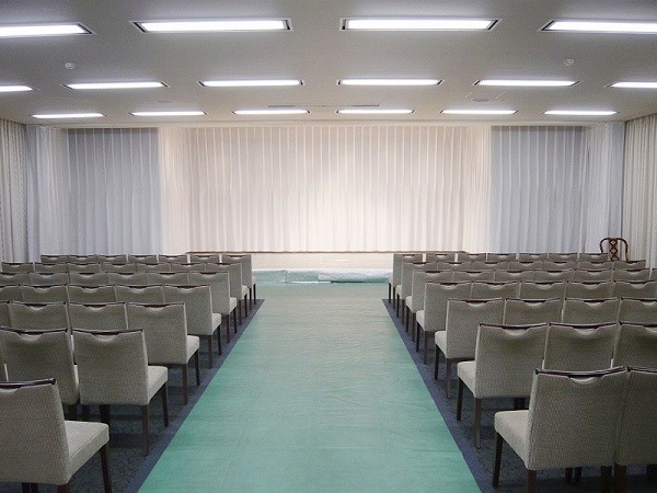 日華斎場(多磨葬祭場) 思親殿 式場内風景①