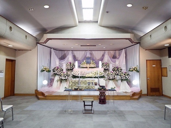 舟渡斎場 式場内風景①