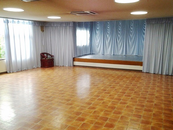 円福寺 双樹堂 1階A斎場 式場内風景①