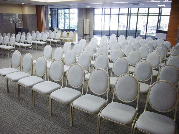 南多摩斎場 第一斎場 式場内風景②