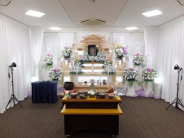 谷塚斎場 菊の間①