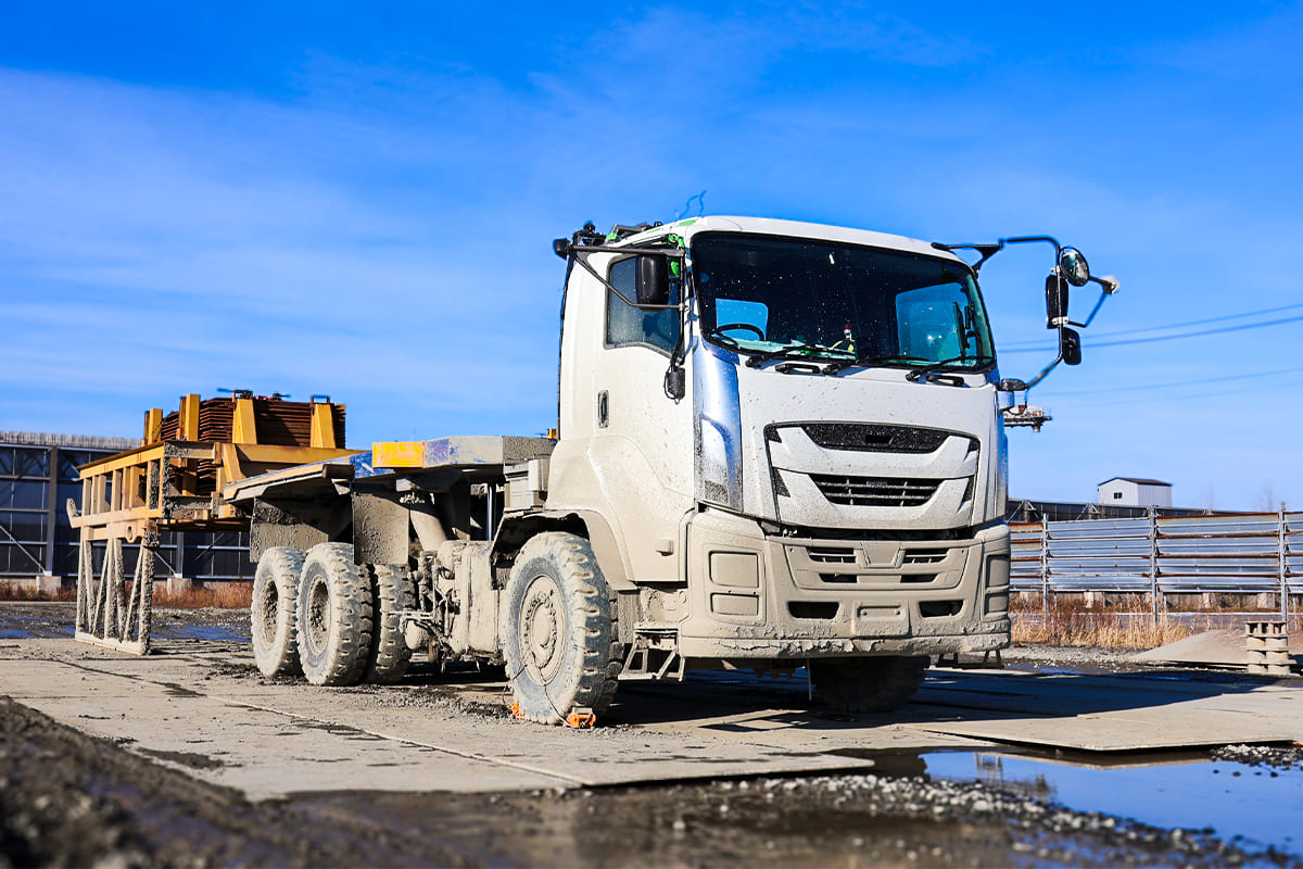 NICHIJO製構内用ダンプトラックNT500LD①