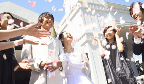 LINE占いで結婚式披露宴・二次会のプレゼントなら東京渋谷で人気の占い館「婚活もできる占い館BCAFE（ビーカフェ）渋谷店」の占いチケットをお誕生日プレゼントにしては如何でしょうか。