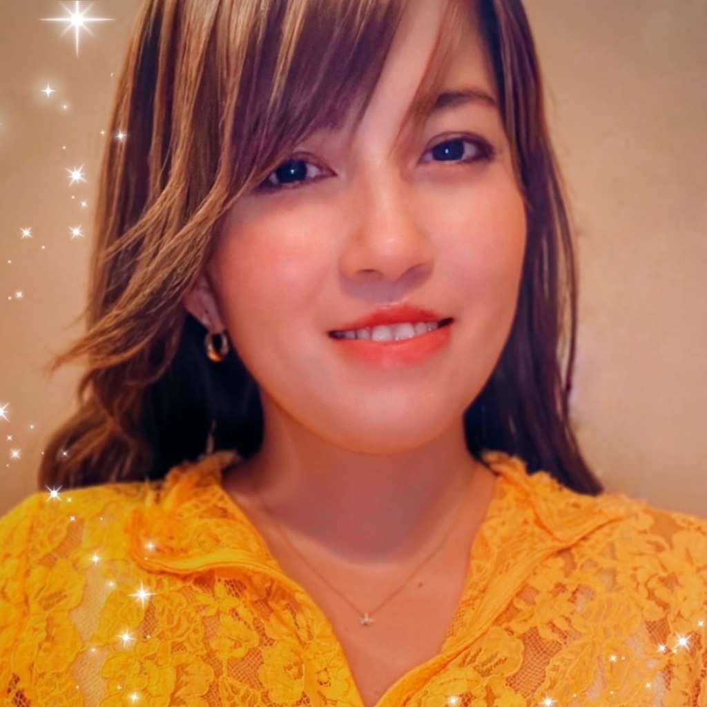 セリーナ先生｜東京渋谷占いなら、恋愛に強い当たると口コミ評判の人気占い師。店舗での対面鑑定はもちろん、オンライン占い（リモート占い）でも予約受付中！