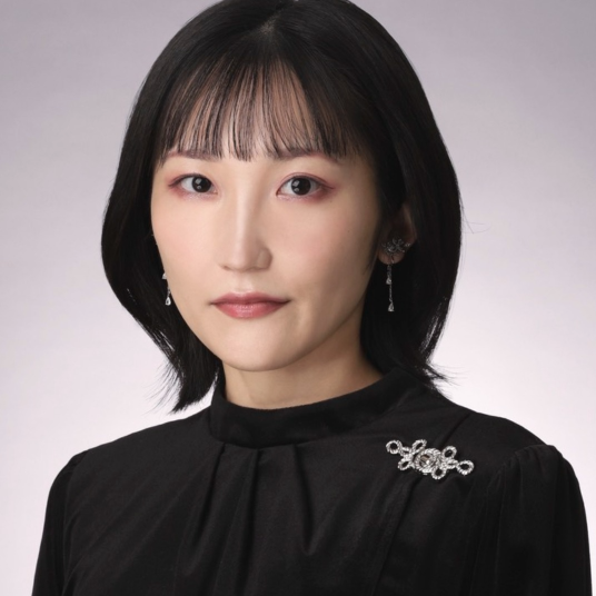毎週木曜日のオンライン占いは、れお先生が担当しています。店舗での対面鑑定はもちろん、オンライン占い（リモート占い）でも予約受付中！