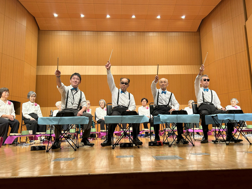 シルバーシティ石神井南館　グランドホーム合同音楽発表会