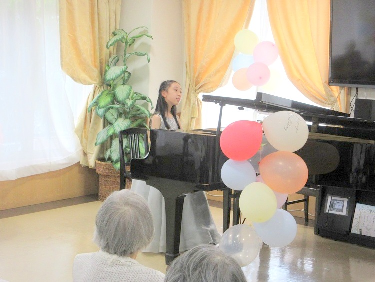 シルバーシティむさしの欅館　小学生によるピアノコンサート