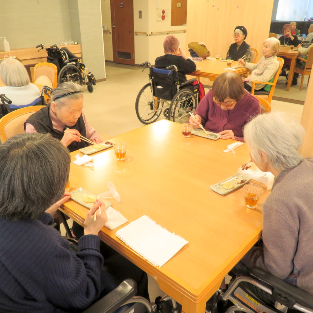 シルバーシティ哲学堂　2025.12.28「餅つき大会」