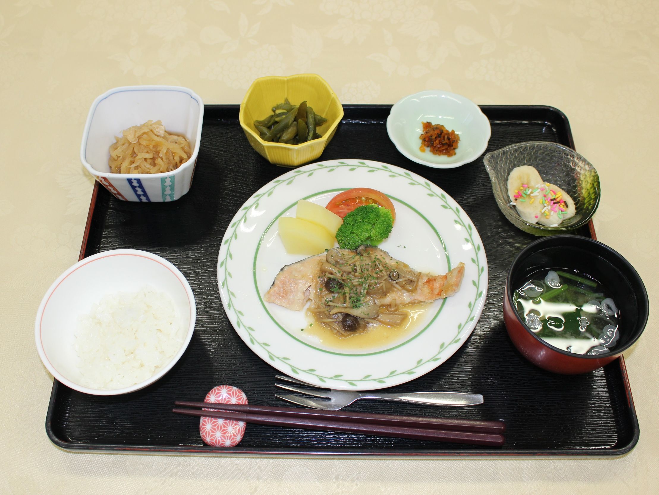 シルバーシティ武蔵野の昼食一例