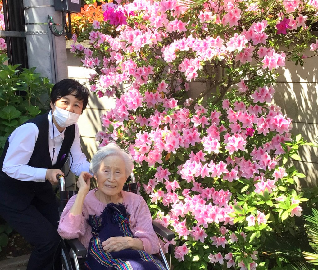 シルバーシティむさしの欅館　2026.04.17「ツツジ咲く頃のお散歩日和」