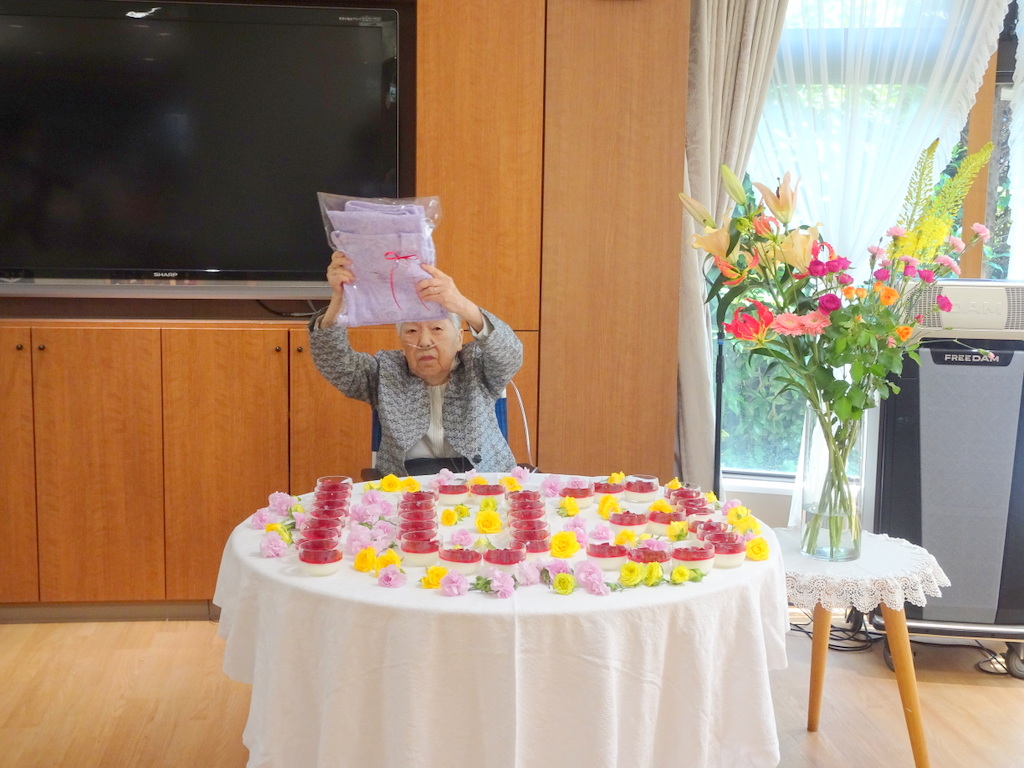 103歳お誕生日　シルバーシティ石神井北館